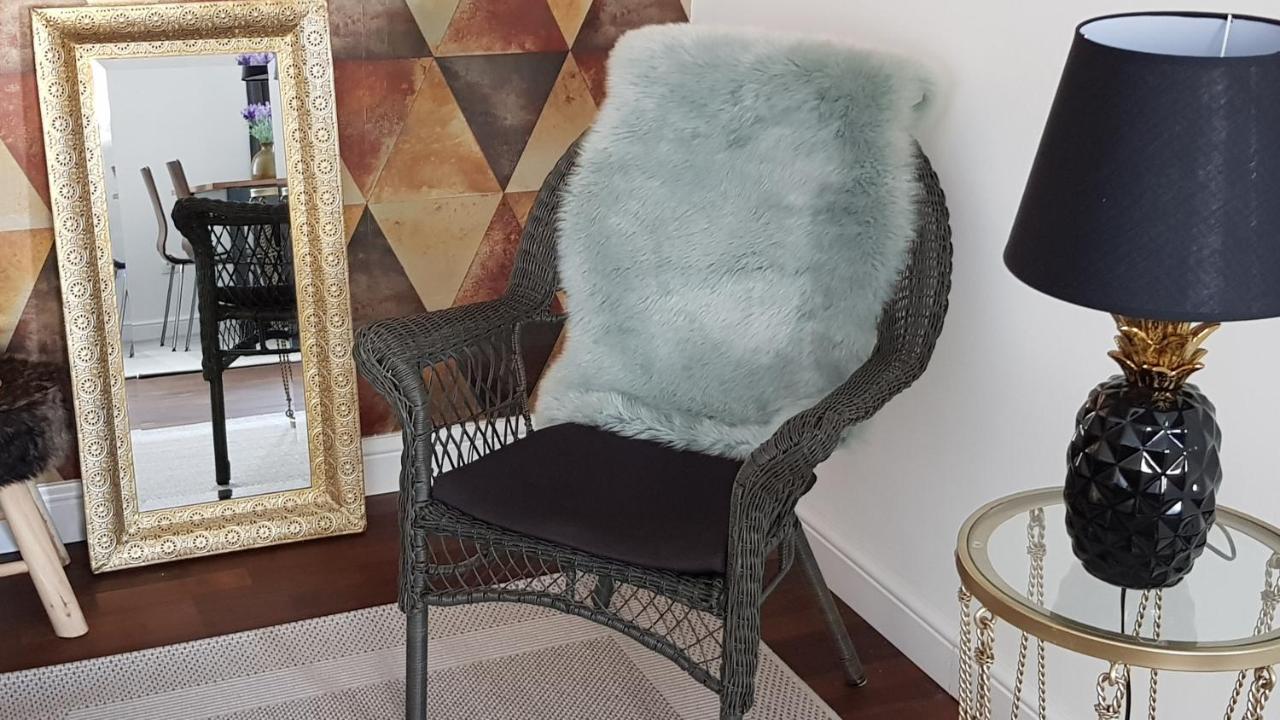 Boutique Apartman I Эгер Экстерьер фото